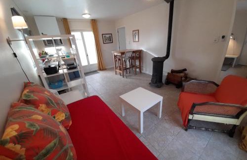 Bouconville House | Cosy 2 persons guesthouse with free wifi and parking chez Mostarlić B&B