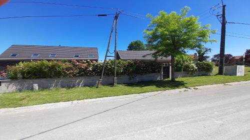 Bouconville House | Cosy 2 persons guesthouse with free wifi and parking chez Mostarlić B&B