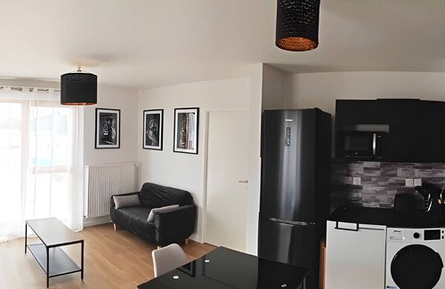 Villepinte Apartment | Cosy 2 pièces