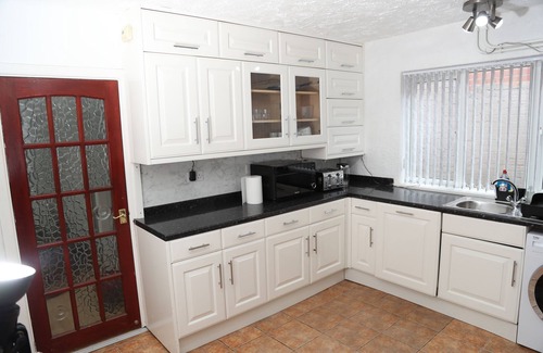 Olton House | cosy 3-bed bungalow nec airport close to amenities