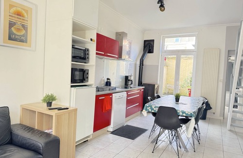 Croix House | Cosy 3-bedroom house close to all amenities