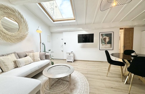 Antibes Old Town Apartment | Cosy 3 Pièces Vieil Antibes Proche Port Vauban
