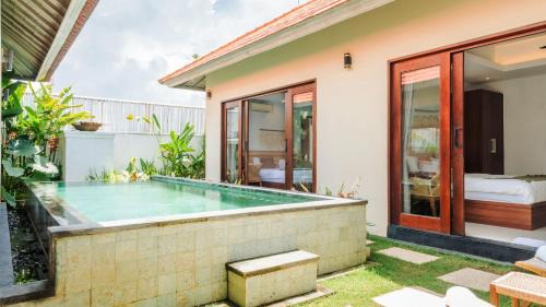 Berawa Villa | Cosy and Cheerful 2 Bedroom villa 5mins to Finns