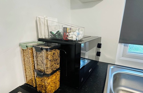 Kidbrooke with Hornfair House | Cosy and Comfy Deluxe Luxury Apartment close to the o2 Arena, Cutty Sack/Parks
