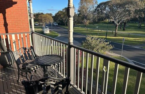 Lynbrook Apartment | Cosy and convenient in Lynbrook