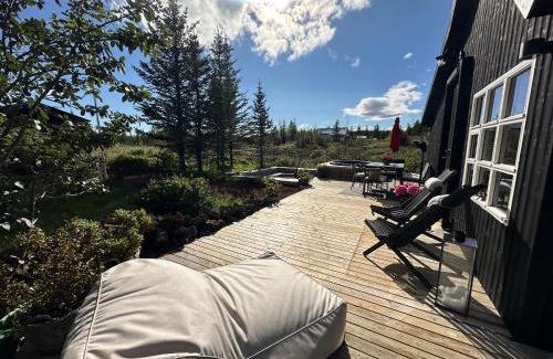 Selfoss Ski Chalet | Cosy and modern Chalet in Grímsnes, south of Iceland - Birta Rentals