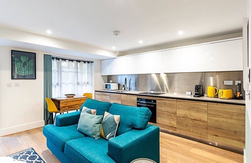 Greenwich West Apartment | Cosy and Stylish Studio in the heart of Greenwich