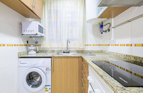 Cabanes Apartment | Cosy apartment for 4 guests with A/C, pool, TV, terrace, pets allowed and parking