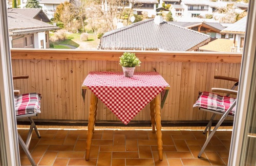 Sonnenbichl Apartment | Cosy Apartment Bergpanorama with Balcony, Mountain View & Wi-FI
