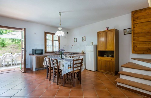 Castellina Marittima Apartment | Cosy apartment for 10 guests with pool, WIFI, TV, terrace, pets allowed and panoramic view
