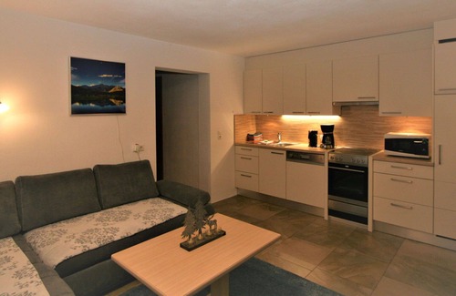 Holdernach Apartment | Cosy apartment for 4 guests with WIFI, TV, terrace and parking