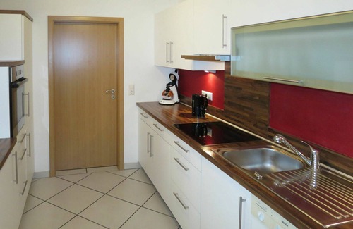 Hofstetten Apartment | Cosy apartment for 4 guests with WIFI, TV, terrace and parking