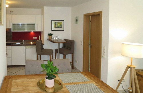 Hofstetten Apartment | Cosy apartment for 4 guests with WIFI, TV, terrace and parking