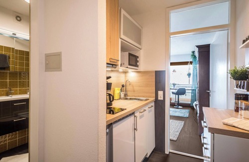 Schoenwald Apartment | Cosy Apartment 40 with Garden View, Wi-Fi and Balcony