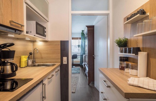 Schoenwald Apartment | Cosy Apartment 40 with Garden View, Wi-Fi and Balcony
