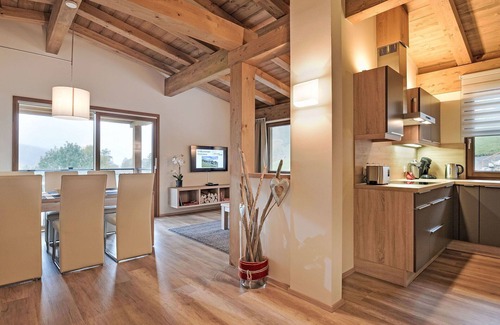 Lauterbach Apartment | Cosy apartment for 12 guests with WIFI, TV, terrace and pets allowed
