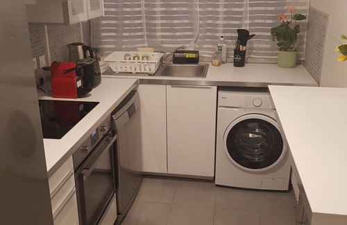 Sevres Apartment | Cosy apartment close Eiffel Tower and Castle of Versailles.