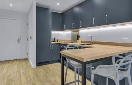 Preston Apartment | Cosy apartment for 2 guests with WIFI, TV and terrace