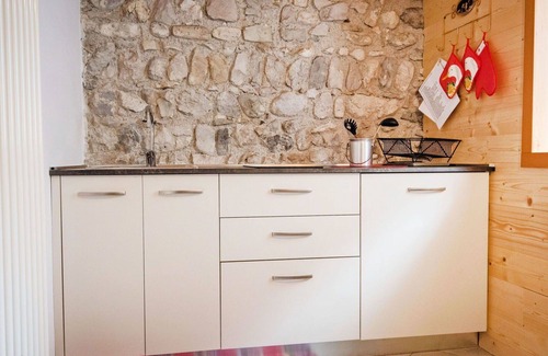 Barcis Apartment | Cosy apartment for 2 people with WIFI, TV, patio, pets allowed and parking