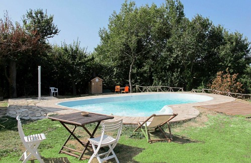 Granarola Apartment | Cosy apartment for 2 people with A/C, WIFI, pool, TV, patio and pets allowed