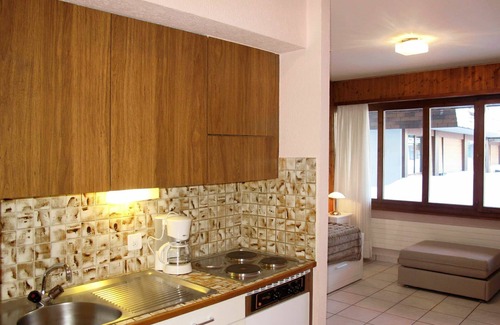 Vex Apartment | Cosy apartment for 3 guests with WIFI, pool, TV and parking