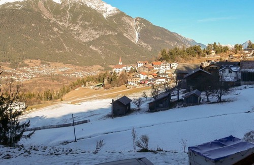 Tobadill Apartment | Cosy apartment for 4 people with WIFI, TV, balcony, pets allowed and parking