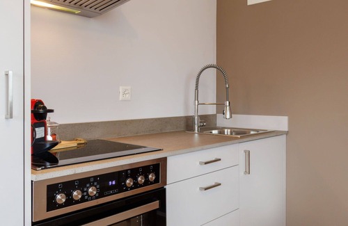 Collombey-Muraz Apartment | Cosy apartment for 4 people with WIFI, pool, TV, terrace, pets allowed and panoramic view