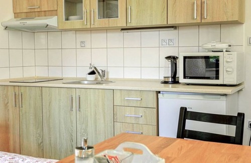 Arnoltice u Decina Apartment | Cosy apartment for 4 guests with WIFI, TV, terrace and parking
