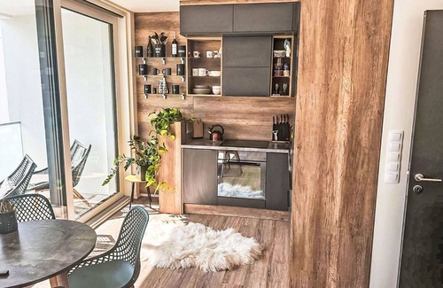 Vrchlabi Apartment | Cosy apartment for 4 guests with WIFI, TV, balcony and parking