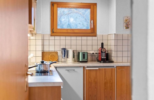 Graechen Apartment | Cosy apartment for 4 people with WIFI, TV, patio, pets allowed and parking