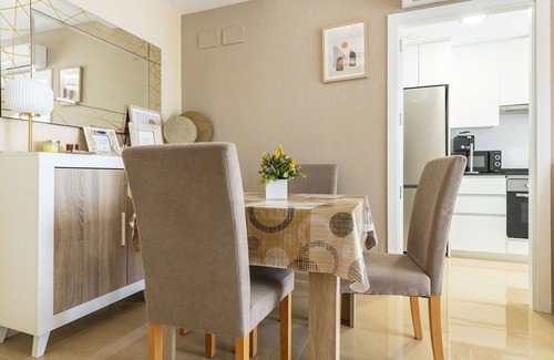 Cabanes Apartment | Cosy apartment for 4 people with WIFI, pool, A/C, TV, terrace and pets allowed