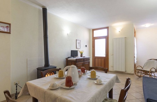 Onzo Apartment | Cosy apartment for 4 people with WIFI, TV, patio, pets allowed, panoramic view and parking