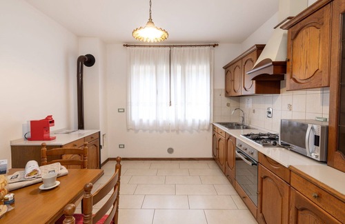 Ovaro Apartment | Cosy apartment for 4 people with WIFI, TV, balcony and parking