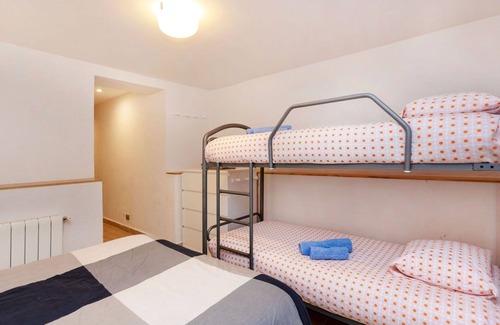 Alp Apartment | Cosy apartment for 4 people with TV and parking