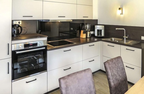 Laimach Apartment | Cosy apartment for 6 guests with WIFI, TV, terrace and parking