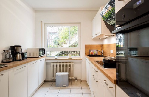 Lahnstein Apartment | Cosy apartment for 6 guests with WIFI, TV, terrace and panoramic view