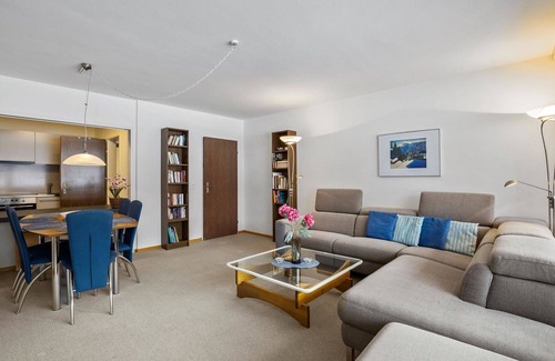 Parpan Apartment | Cosy apartment for 6 guests with WIFI, TV and balcony