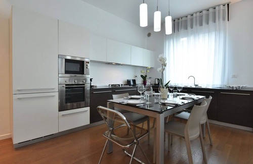 San Vittore Apartment | Cosy apartment for 6 guests with WIFI, A/C, TV and balcony