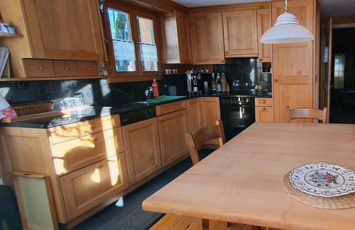 Zweisimmen Apartment | Cosy apartment for 7 guests with WIFI, TV and balcony