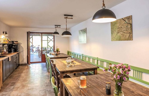 Horni Plana Apartment | Cosy apartment for 4 people with WIFI, terrace, pets allowed and parking