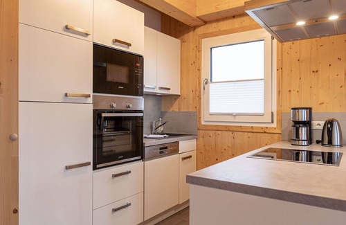 Hohentauern House | Cosy apartment in villa for 8 guests with WIFI, TV, terrace, panoramic view and parking