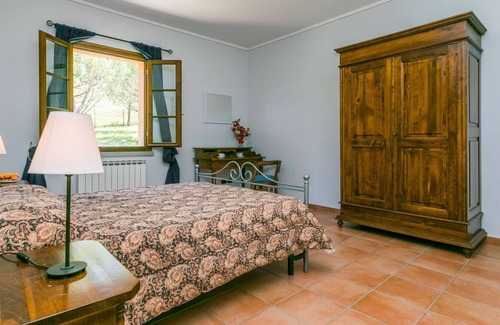 Certaldo Villa | Cosy apartment in villa with WIFI, pool, TV, patio, pets allowed, panoramic view and parking