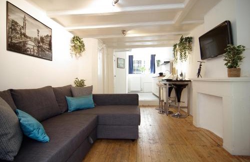 Old Town House | Cosy apartment right in the city center with AIRCO!