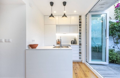 Santos Condo | Cosy Apartment With 2 Bedrooms in Lapa With a Beautiful Garden