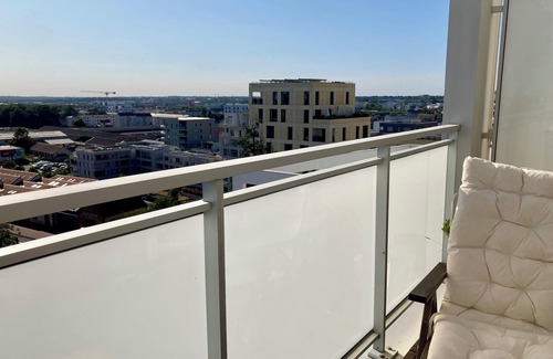 La Courrouze Apartment | Cosy apartment with panoramic view of Rennes