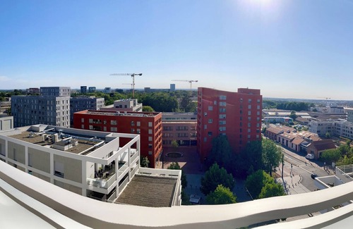 La Courrouze Apartment | Cosy apartment with panoramic view of Rennes