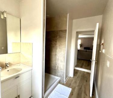Cusset Apartment | Cosy appartement centre Cusset