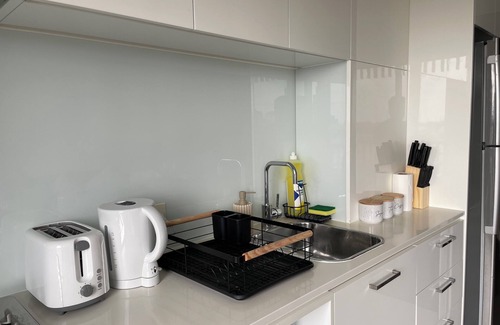 North Melbourne Apartment | Cosy Apt. in Melbourne CBD with a Great City View