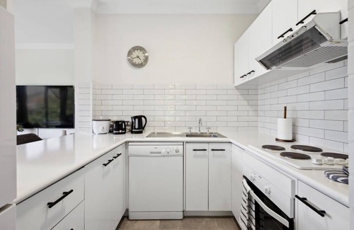 Subiaco Apartment | Cosy Apt in Subiaco with Free Parking