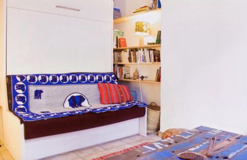 Flandres Apartment | Cosy Apt Near The Quays And La Villette
